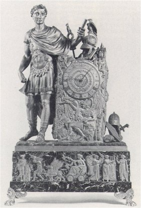 Bitte zum Vergrößern anklicken - 10. Pendule „Caesar und der Triumphzug der Göttin Kybele", wohl Feuchère, Paris, um 1810, H. 81 cm; Comte du Pare, Château de Villebertin